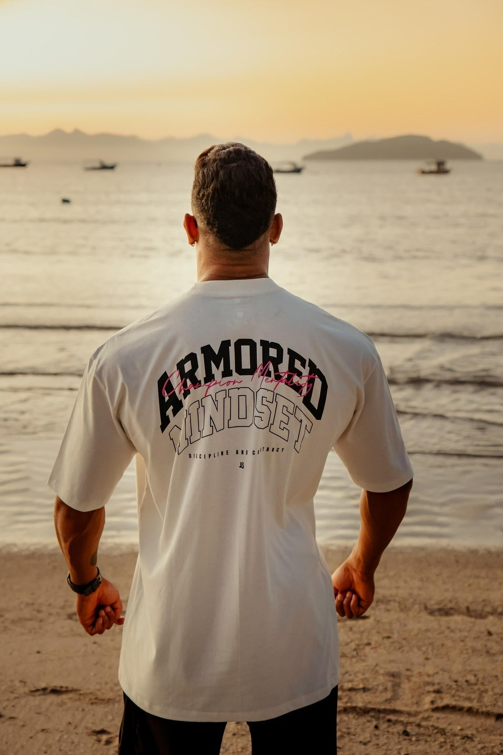Camiseta Oversized Armored Mindset Off White