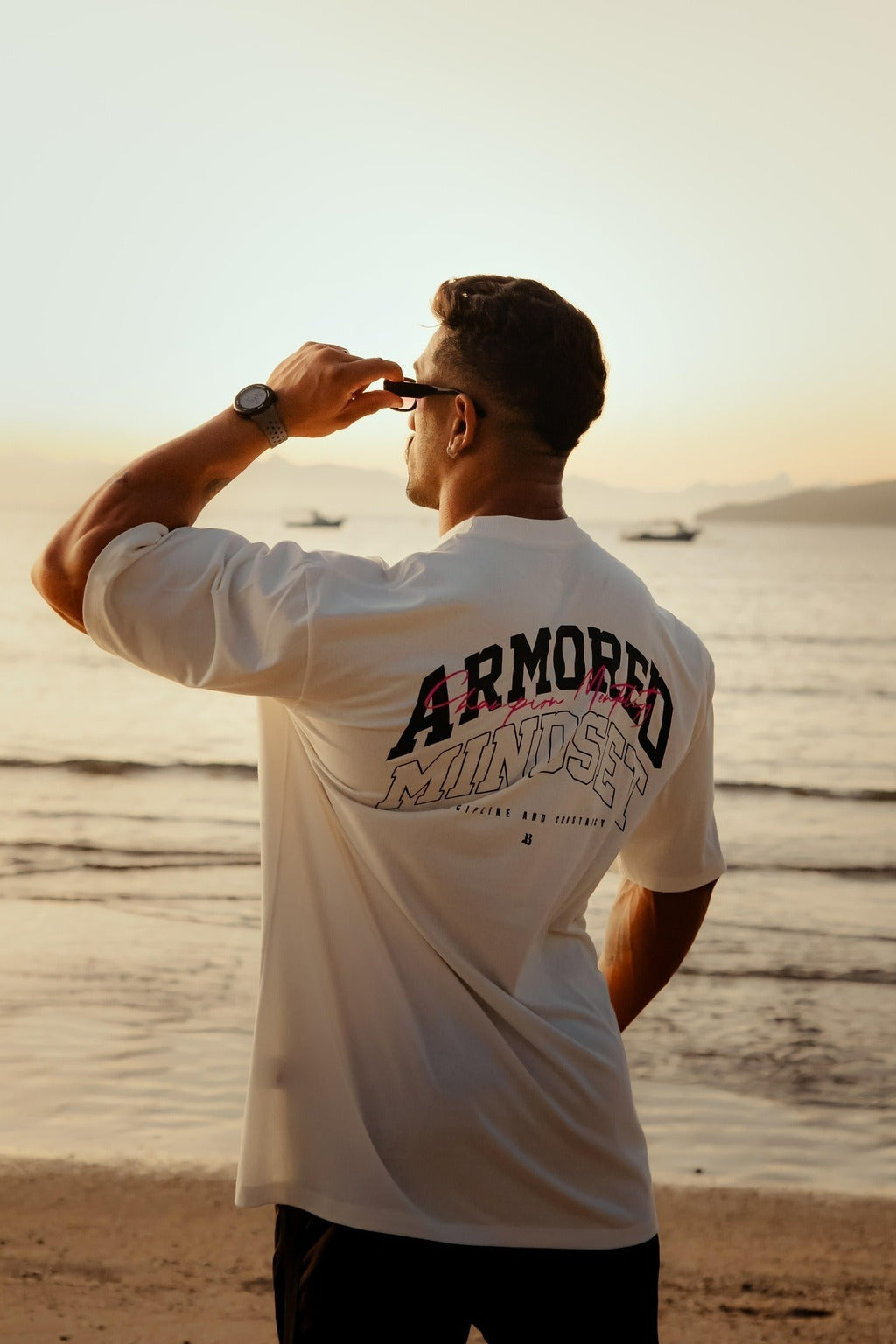 Camiseta Oversized Armored Mindset Off White