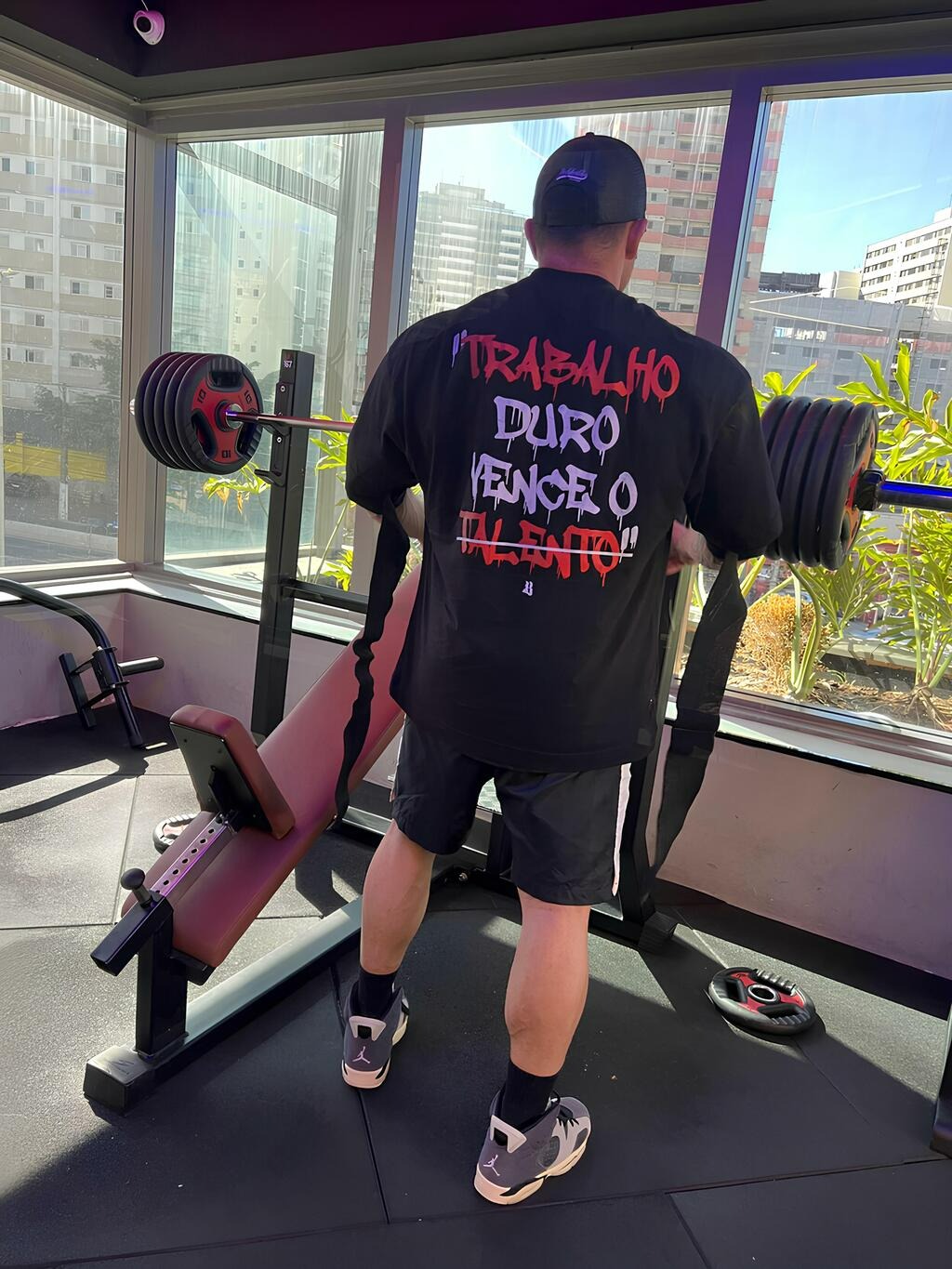 Camiseta Oversized Trabalho Duro Vence Talento Brabus