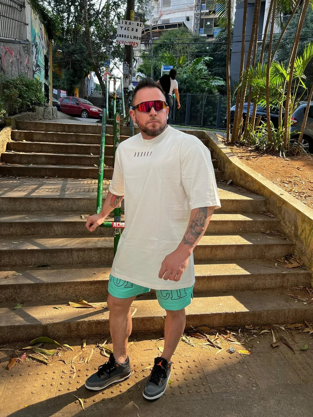 Camiseta Oversized Champion Mentality Zeus Off White